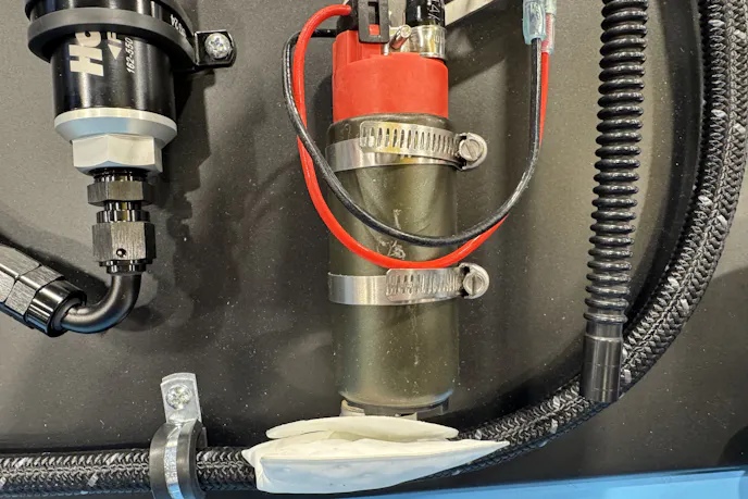 Holley's Fox Mustang Fuel System Kit (4)