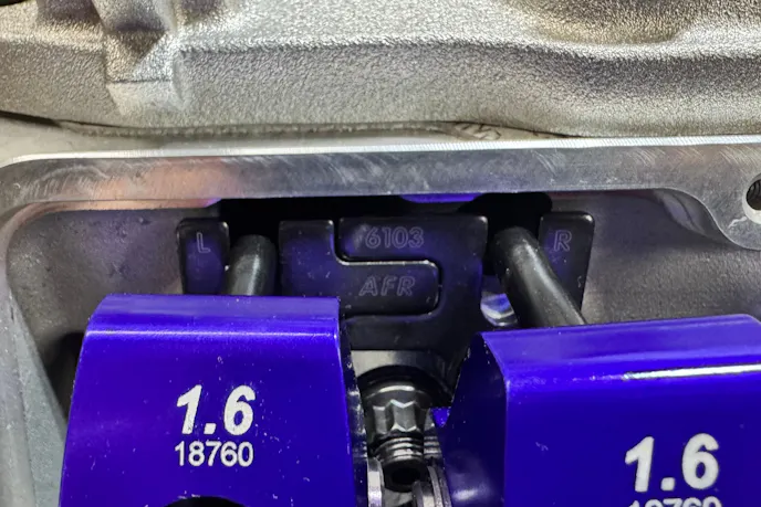 SBC rocker arm installation