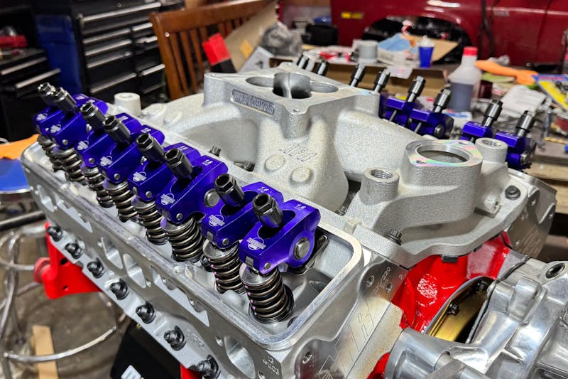 SBC rocker arm installation