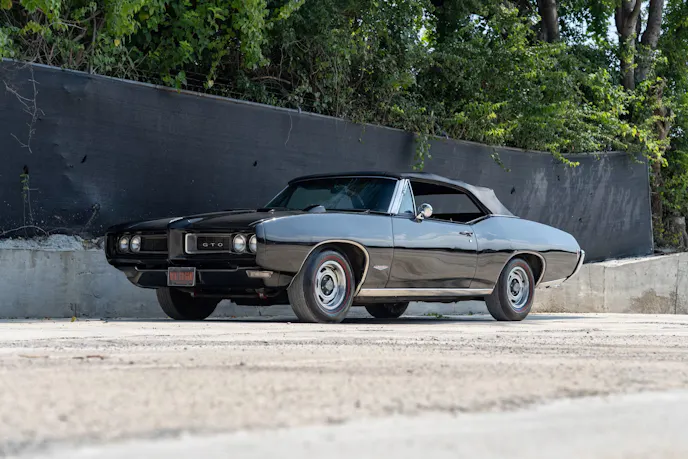 Pontiac GTOs at Mecum Nashville