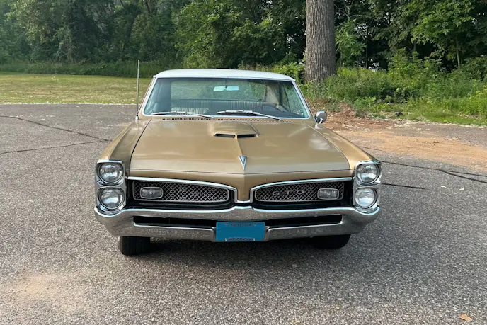 Pontiac GTOs at Mecum Nashville